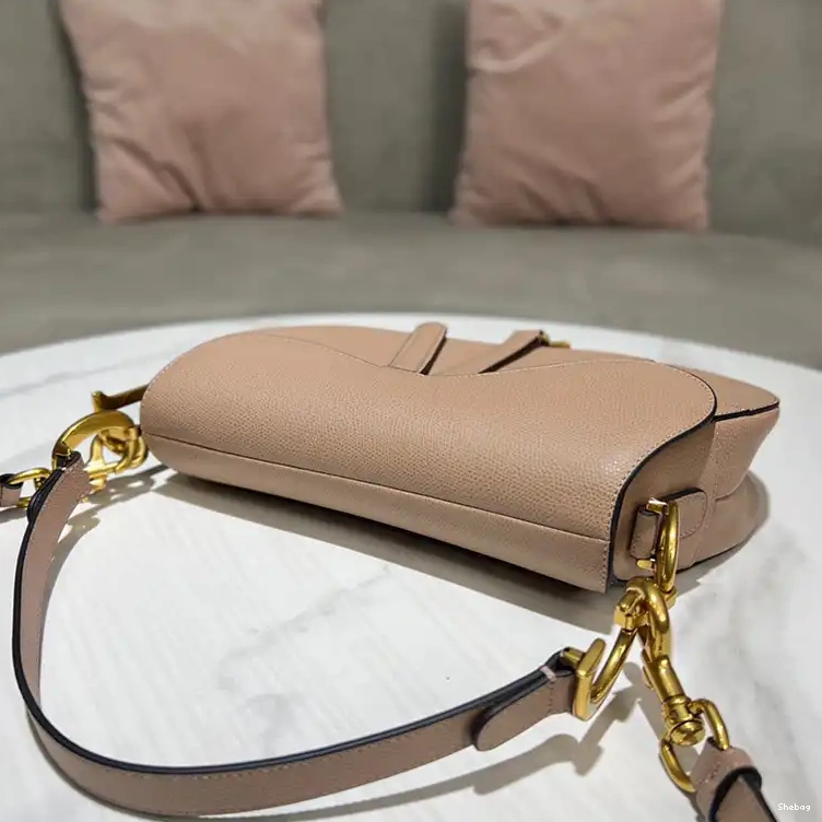2305HT0016 Bag Dio 0820